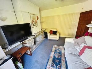 Lounge- click for photo gallery